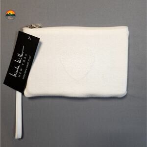 NWT Nicole Miller Wristlet Wallet White Sweater Heart Zip Around Preppy Women's